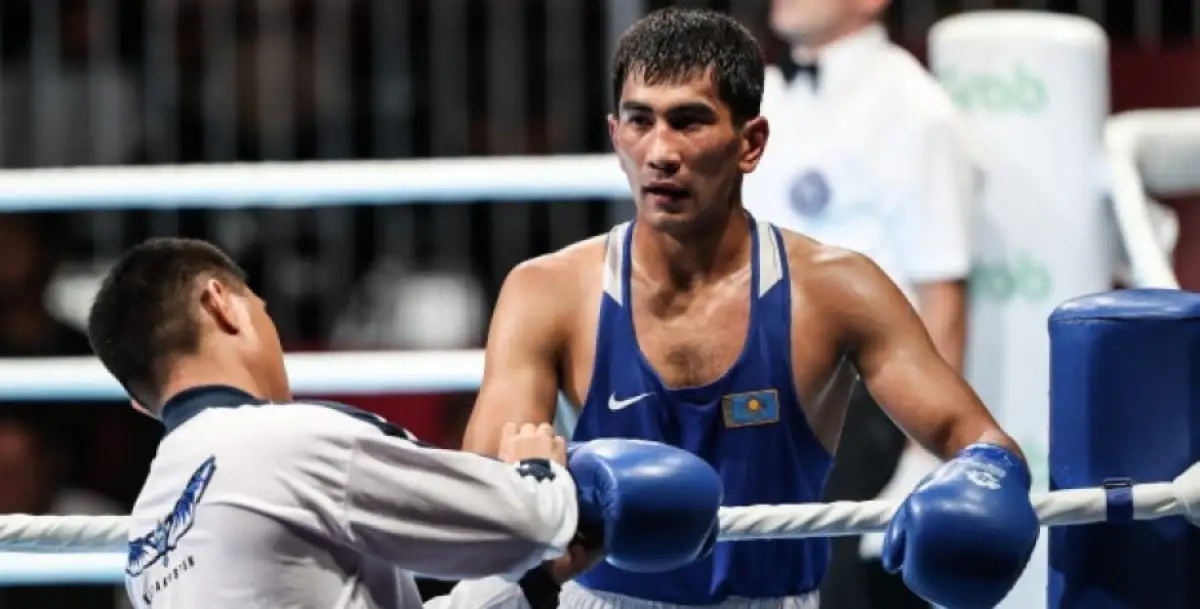 Шымбергенов досрочно вышел в 1/16 на ЧМ в Белграде