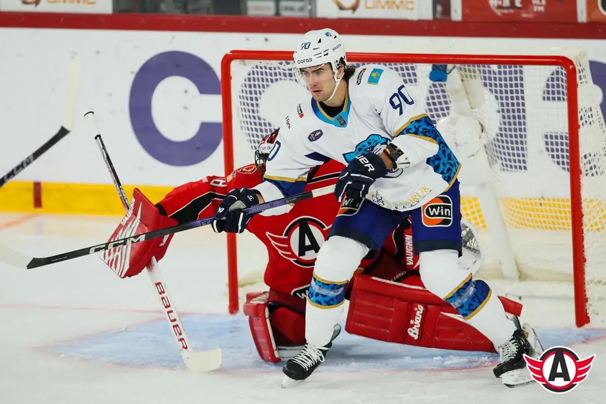 Прямой эфир матча Автомобилист-Барыс