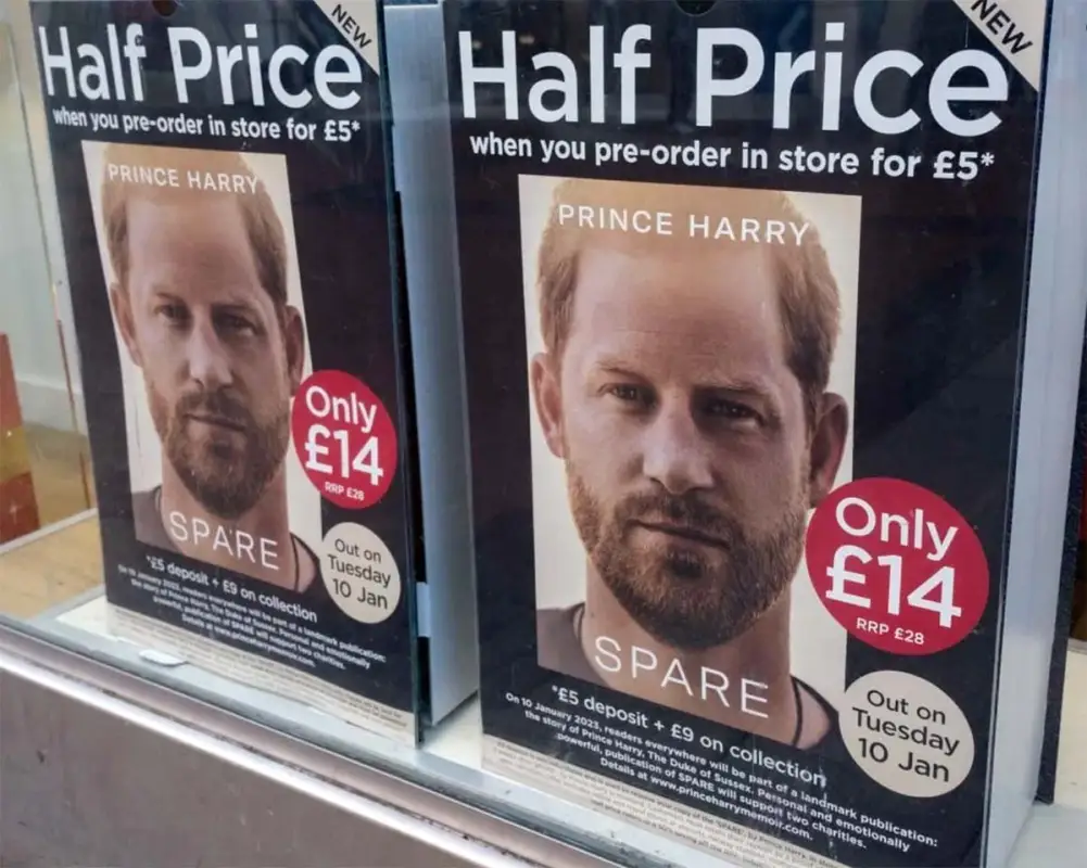 В Великобритании поступила в продажу скандальная книга принца Гарри