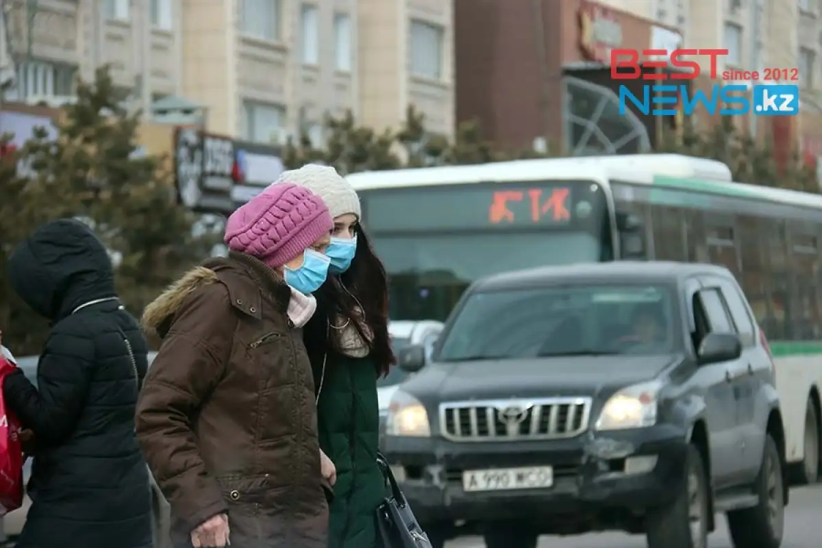 Абаев: «Опасность заразиться может подстерегать вас, где угодно – в гостях у друзей, в лифте, в автобусе, в очереди»