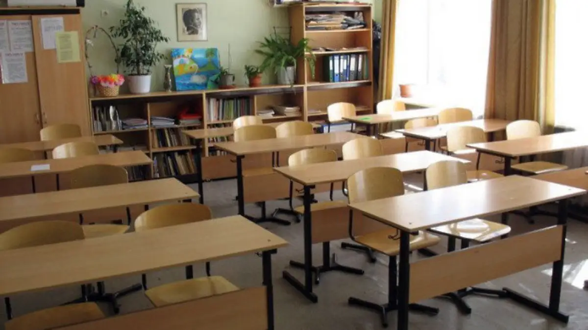 Учащиеся 0-9 классов в Нур-Султане останутся дома из-за мороза