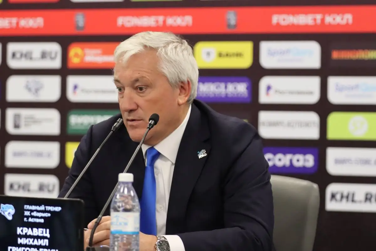 «Мы переиграли Казань»: Кравец похвалил игроков Барыса и назвал ошибки в игре с «Ак Барсом»
