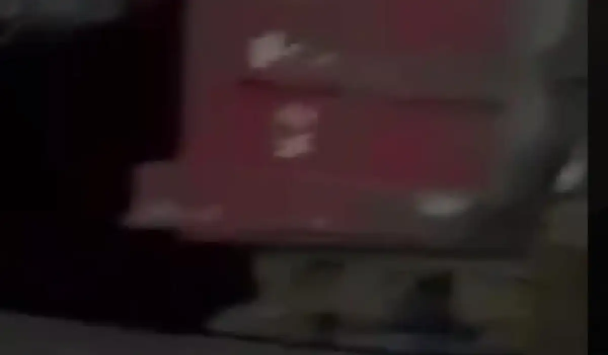 Грузовик столкнулся с тепловозом на перегоне Кызылсай – Шымкент