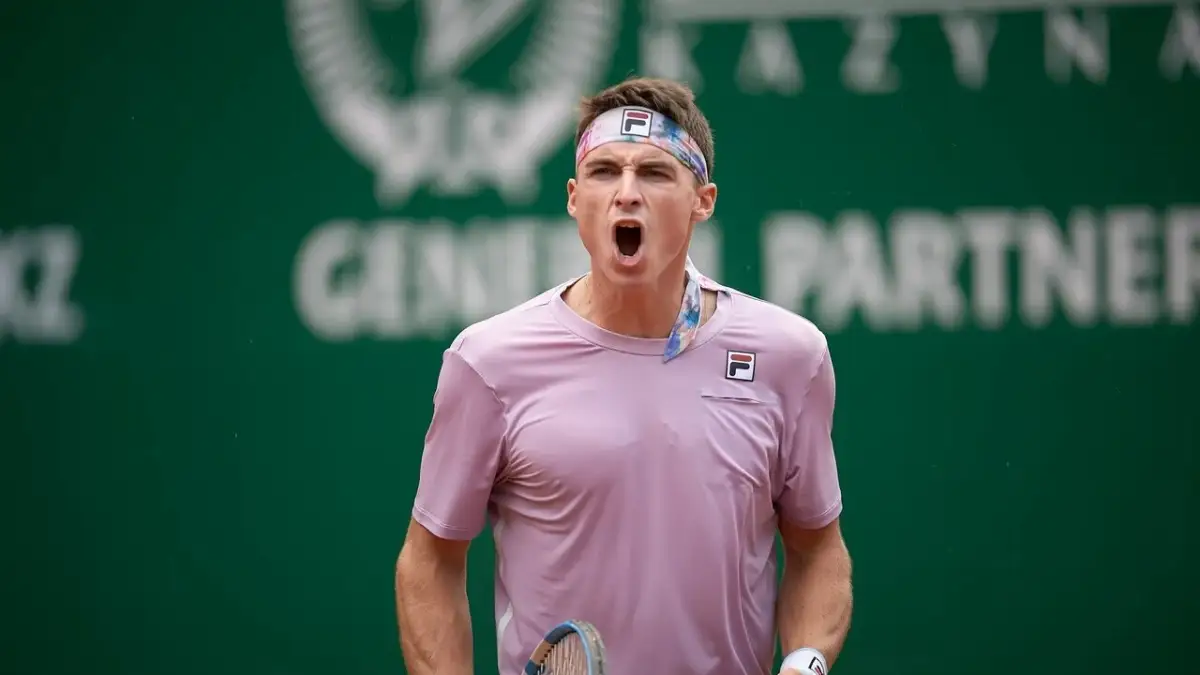 Скатов - в полуфинале квалификации Roland Garros