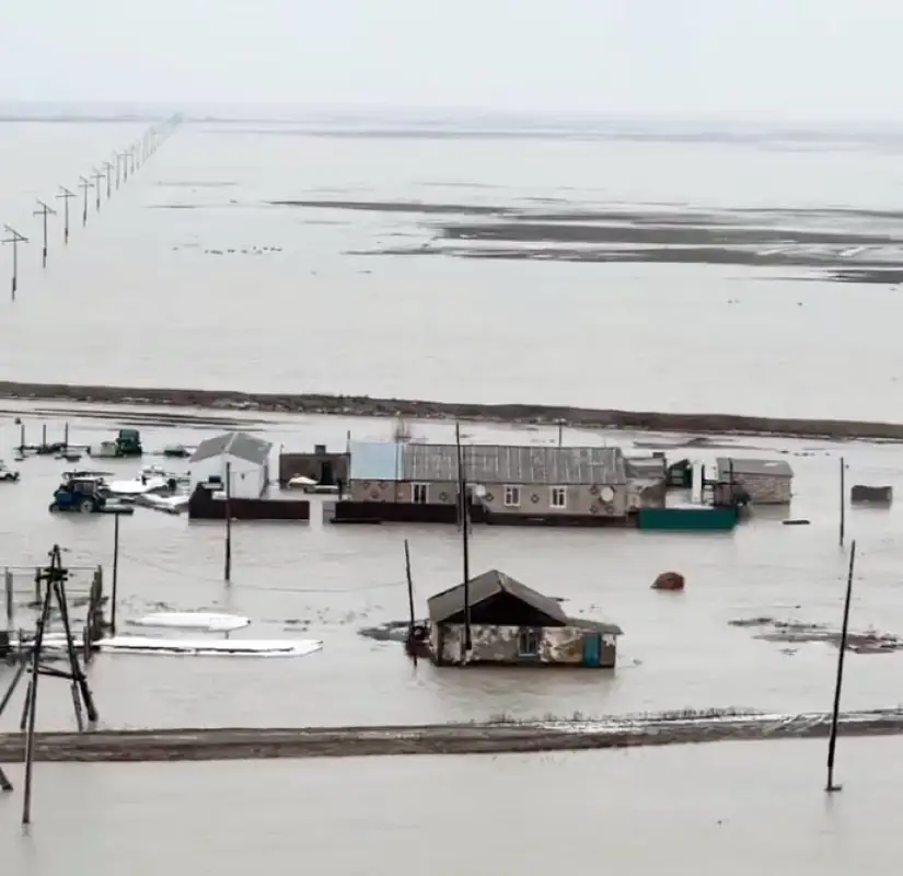 Президент Казахстана о паводках: "Ситуация может ухудшиться"