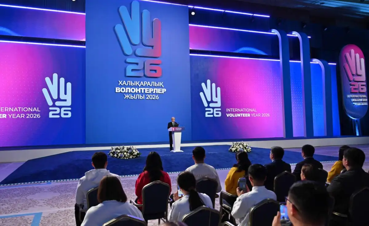 Президент Казахстана отметил вклад волонтеров