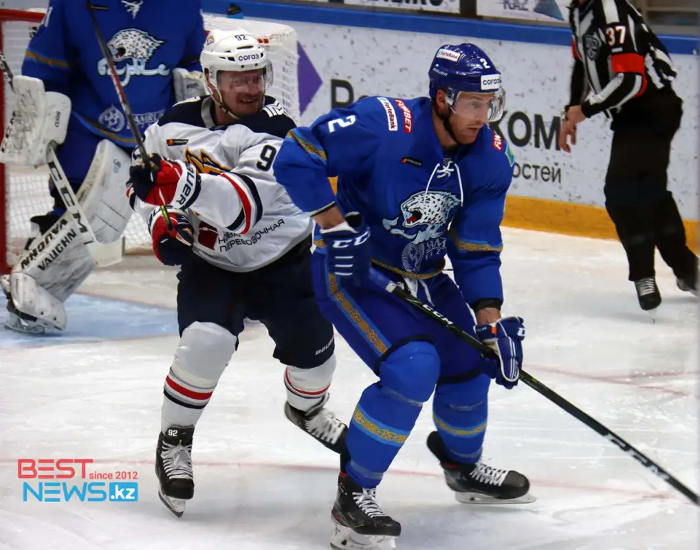 "Барыс" потерял защитника перед повторным матчем с "Амуром"