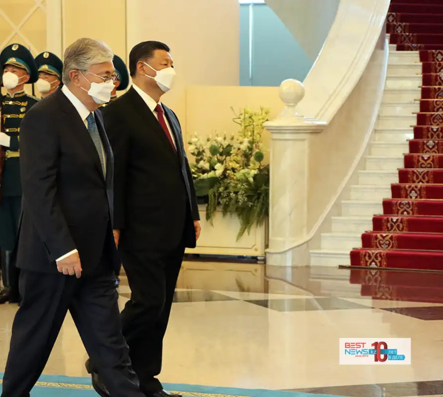 Как Президент Казахстана встретил Председателя КНР – фото, видео