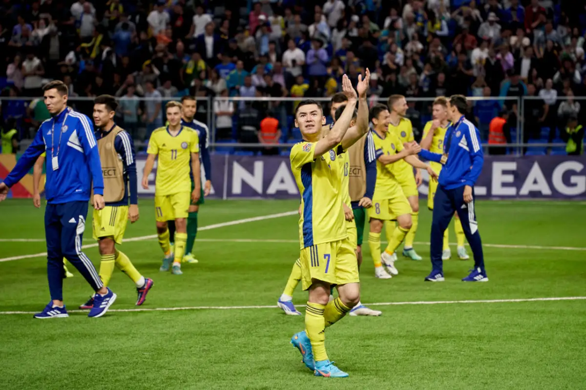 Сборная Казахстана проиграла в Баку без единого забитого мяча