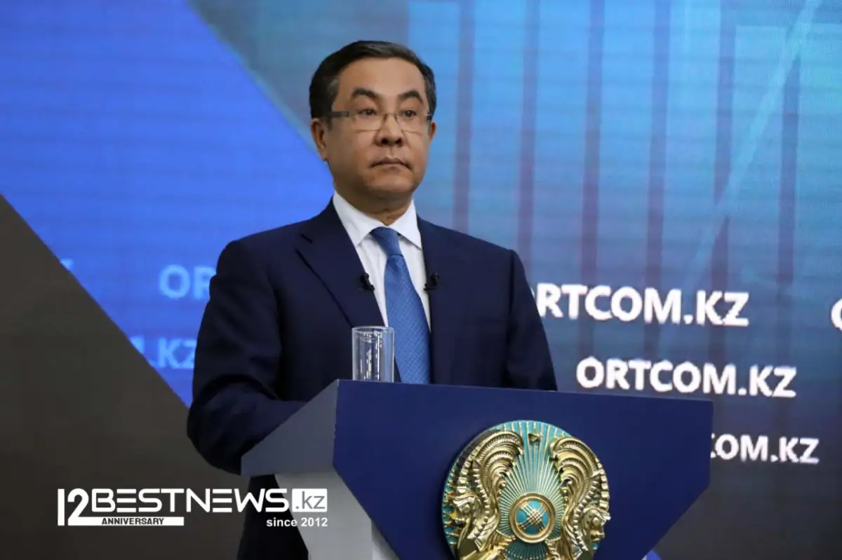 "Волшебной палочки у меня нет" - аким области Абай ответил на критику