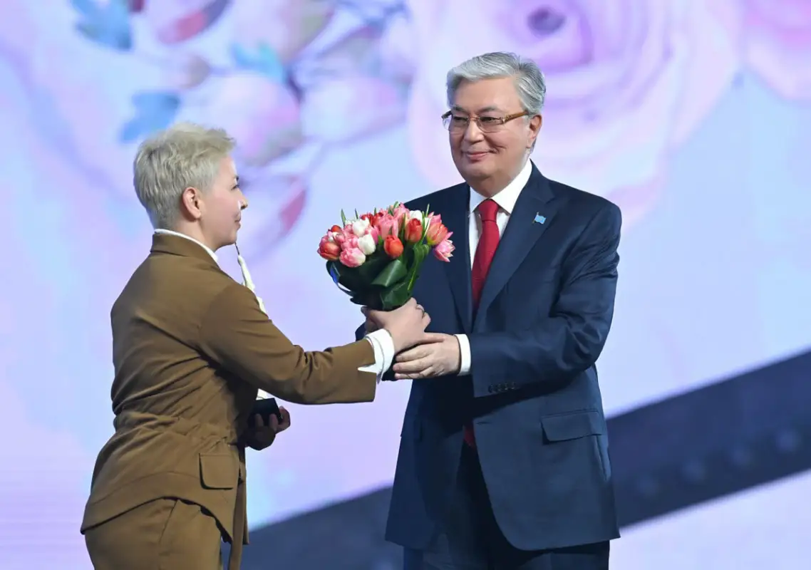 «Наш мудрый народ всегда почитал матерей и заботился о дочерях» - Токаев