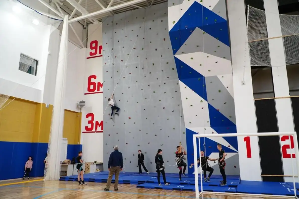 Головкин приехал на открытие спорткомплекса в Кокшетау