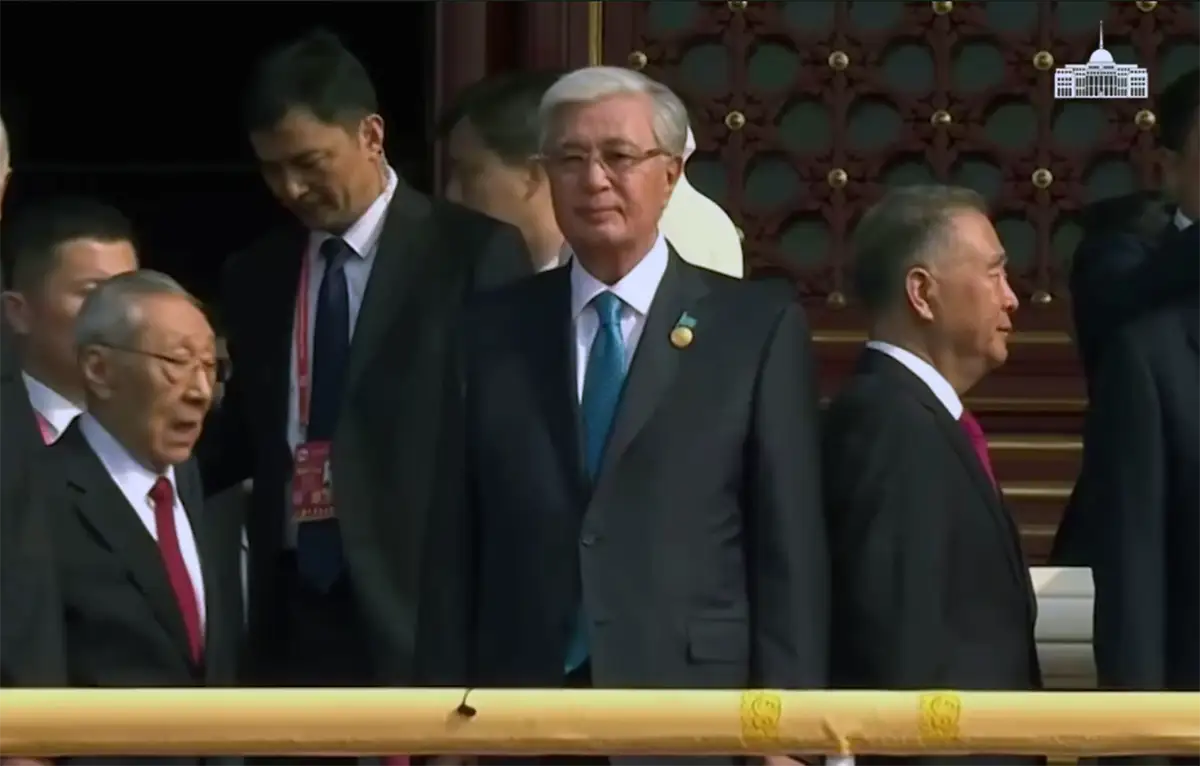 Президент Казахстана прибыл на площадь Тяньаньмэнь в Пекине