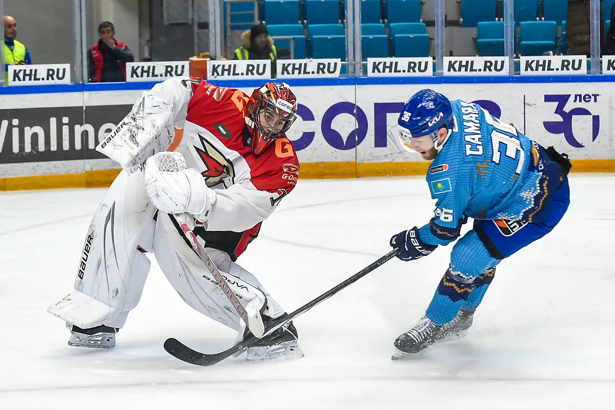 Барыс обыграл лидера "Востока" с крупным счетом