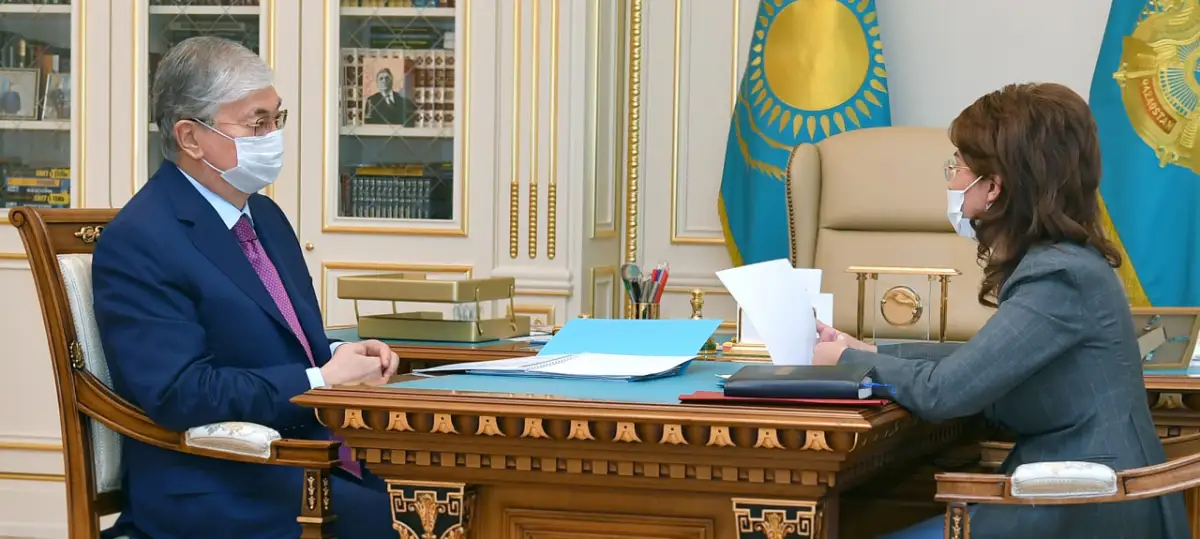 Глава государства принял министра Аиду Балаеву