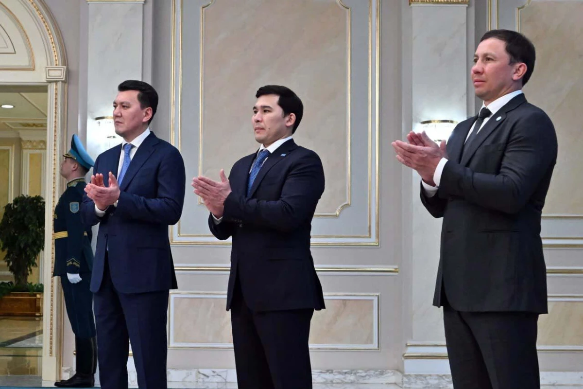 Госсоветник РК Ерлан Карин, глава МТС РК Ербол Мырзабосынов, глава НОК Геннадий Головкин