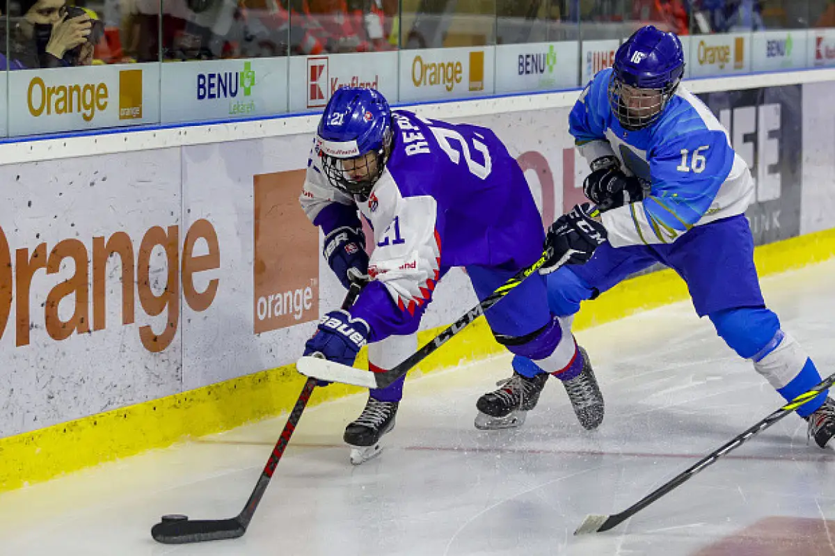 Юниоры сборной Казахстана проиграли словакам и не смогли вернуться в ТОП-дивизион