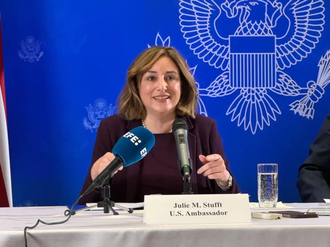 "Я и моя семь очень рады быть здесь, в Казахстане" - Посол США