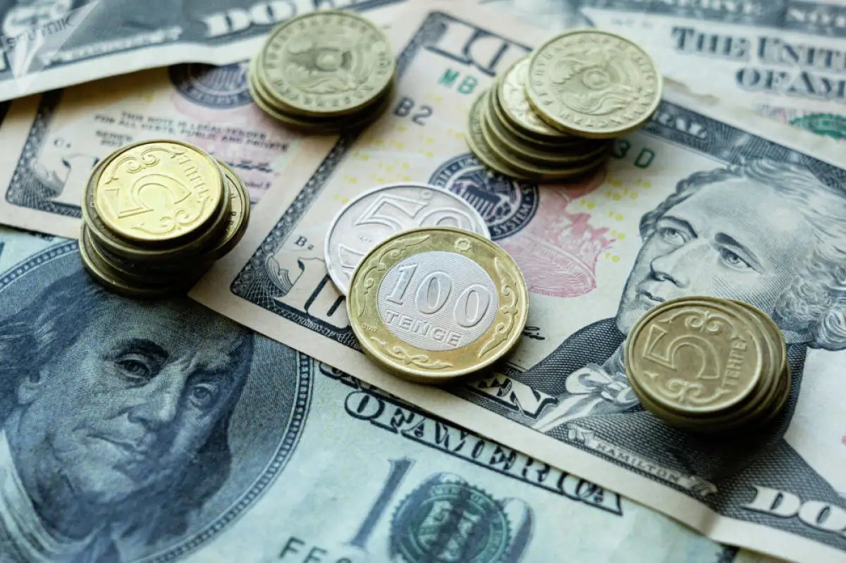 Нацбанк Казахстана установил курсы тенге к инвалютам на 3 ноября