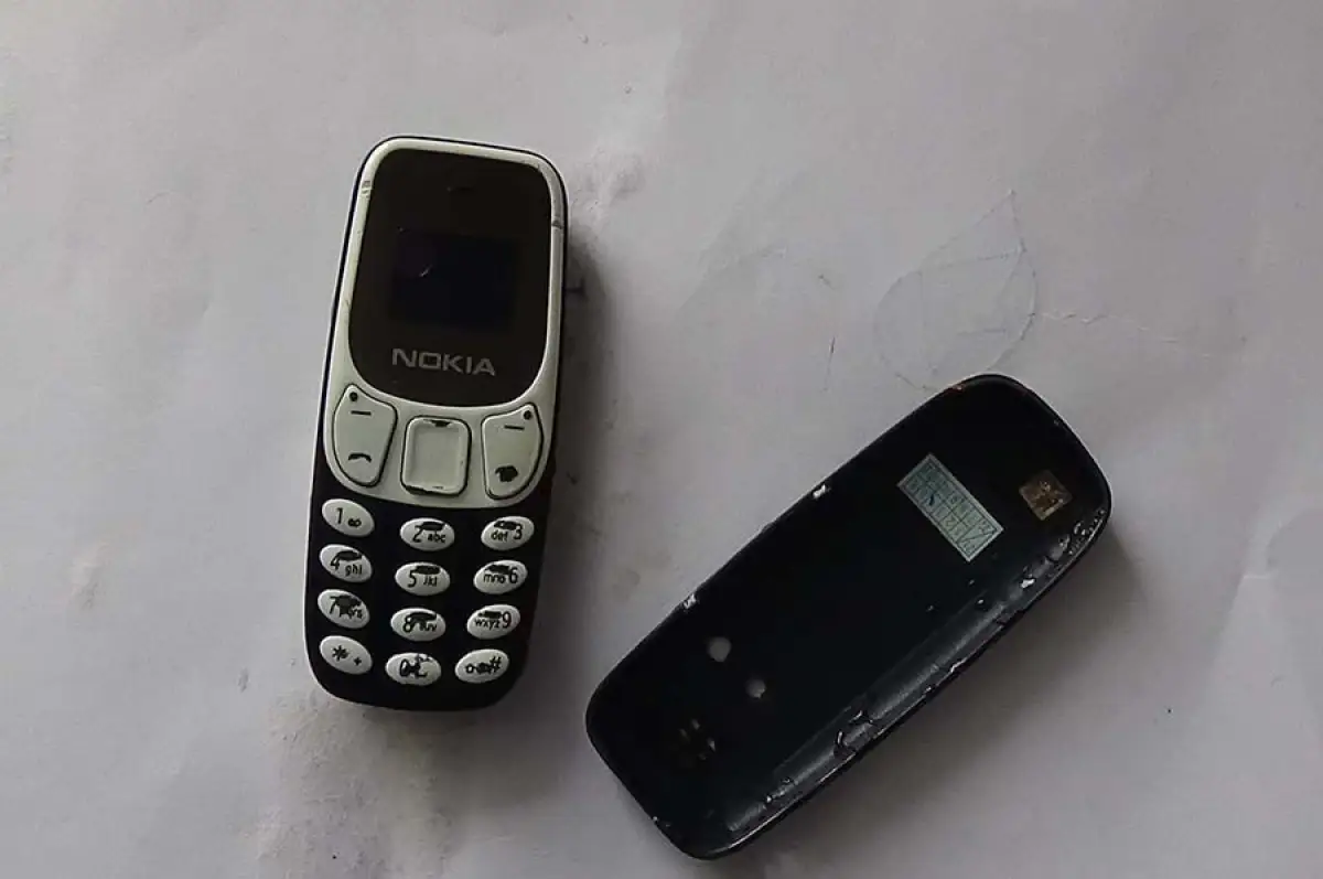 В Караганде мужчина пытался прямо в кишке пронести сотовый телефон