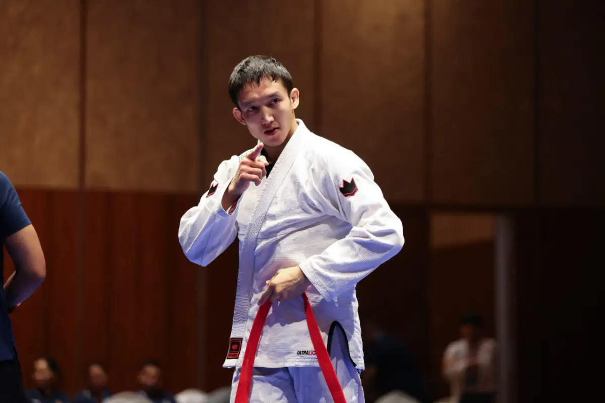 Нуржан Батырбеков стал чемпионом Азиатских пляжных игр-2026