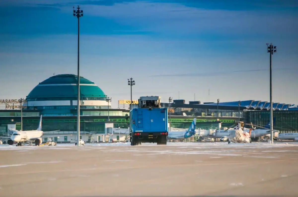 В аэропорту Астаны на прилет и вылет задерживается часть рейсов