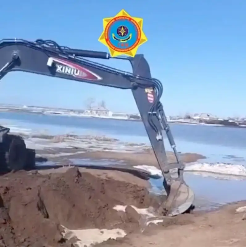 В Павлодарской области подтопило 15 дорог