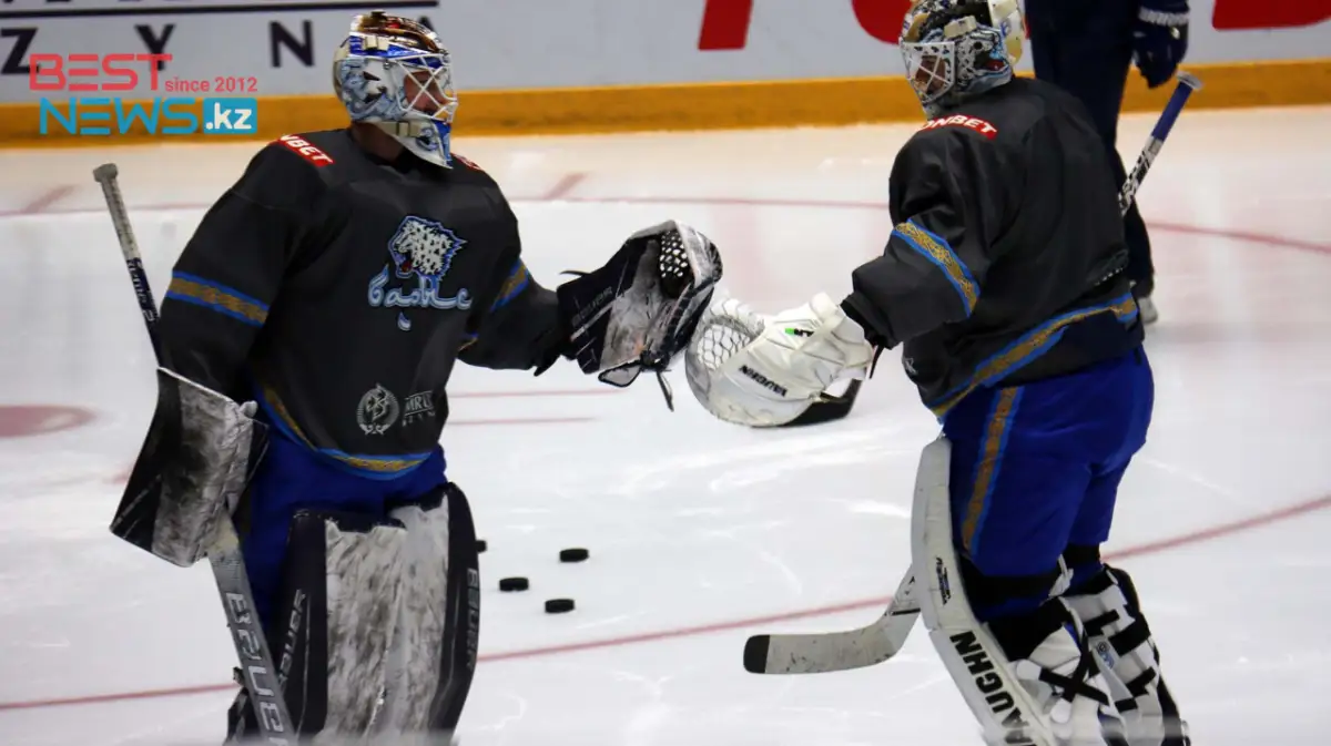 Большая потеря: сборная Казахстана осталась без основного вратаря на ЧМ в Латвии