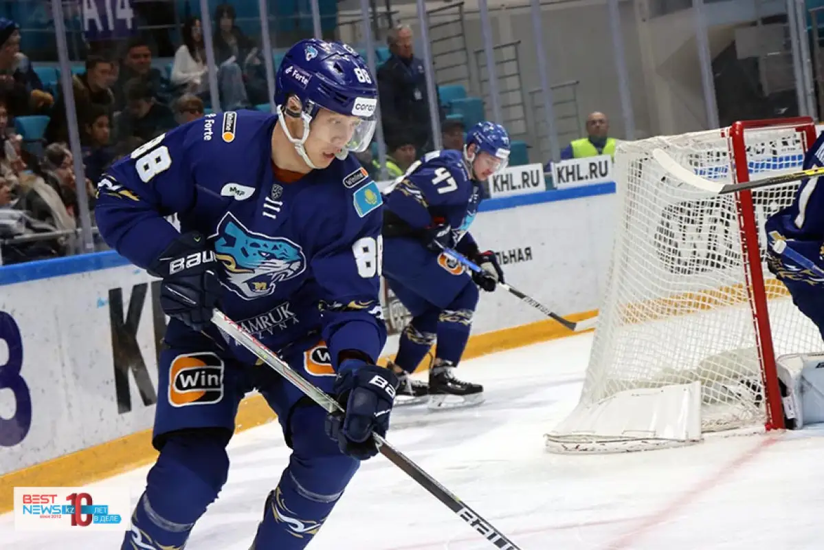 Двое нападающих вернулись в основу: состав Барыса на матч с Нефтехимиком