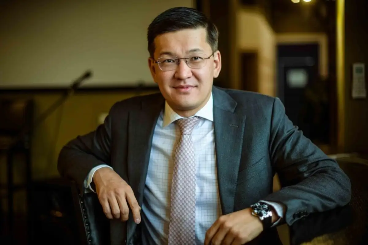 С днем рождения Дармена Садвакасова