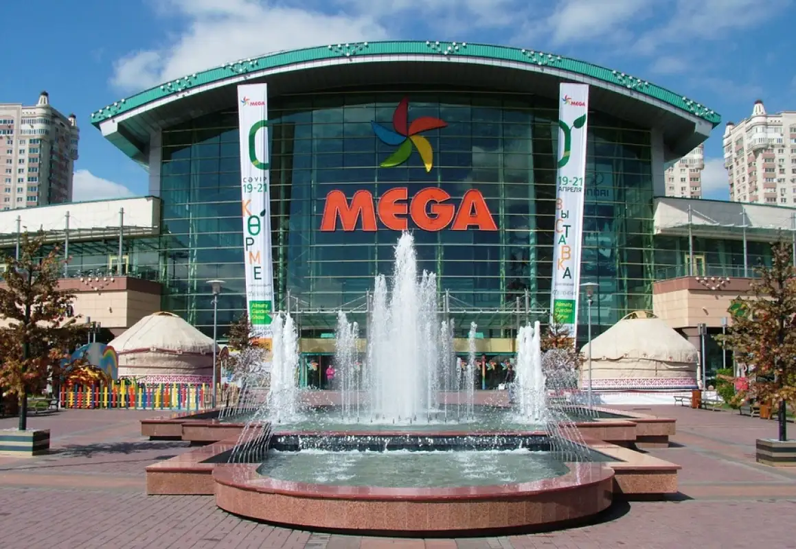 В ТРЦ Mega полиция искала опасный предмет