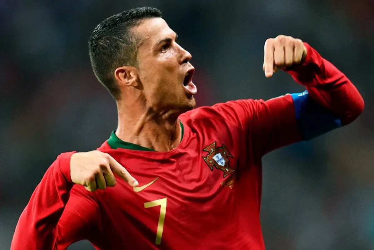 "Дубль" Роналду помог Португалии обыграть Венгрию