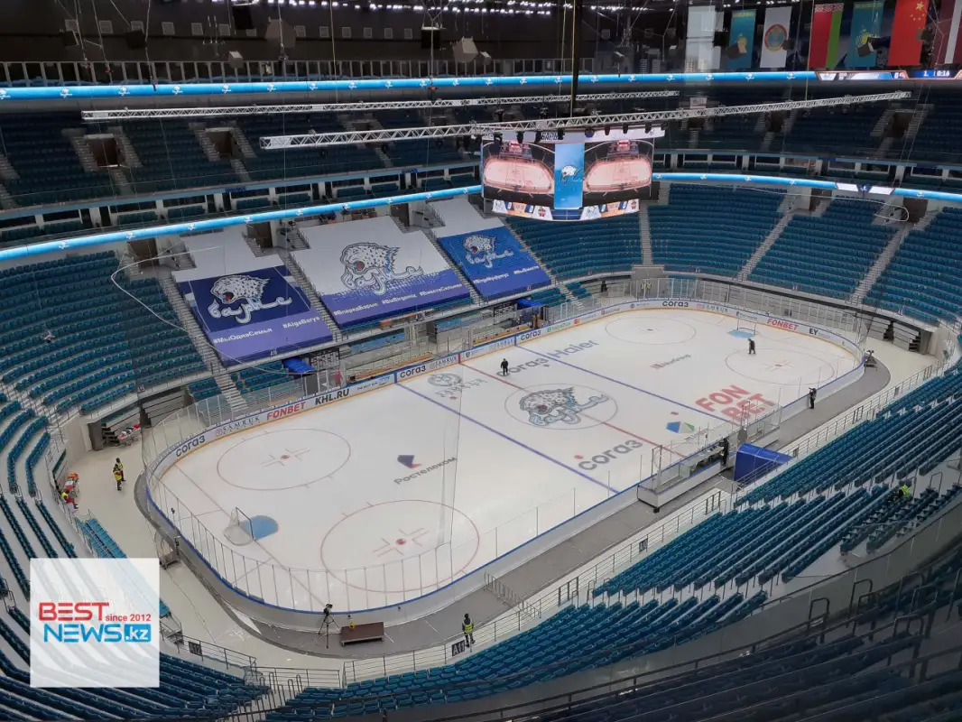 Как спрятали пустые трибуны на матче Барыс-Куньлунь