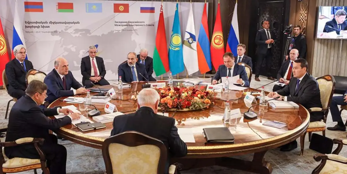 Cмаилов прибыл в Ереван для участия в Евразмежправсовете