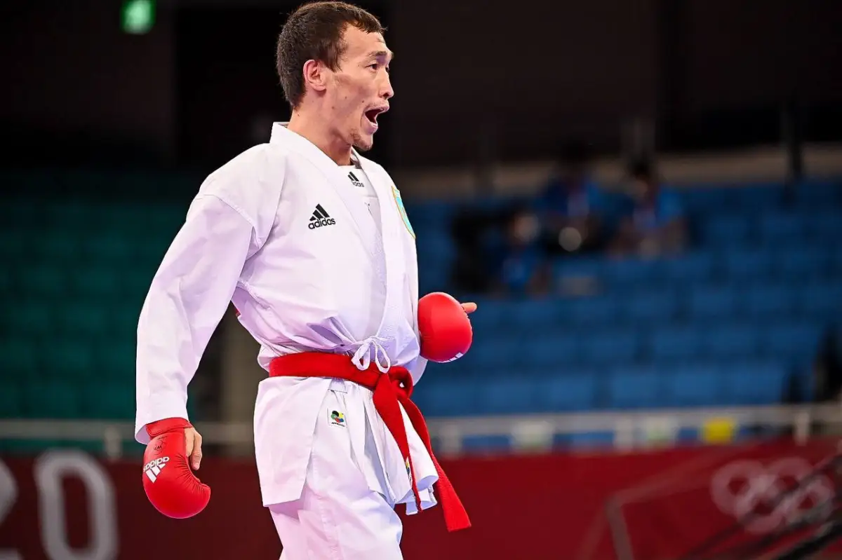Каратист Асадилов завоевал историческую "бронзу" на Олимпиаде в Токио
