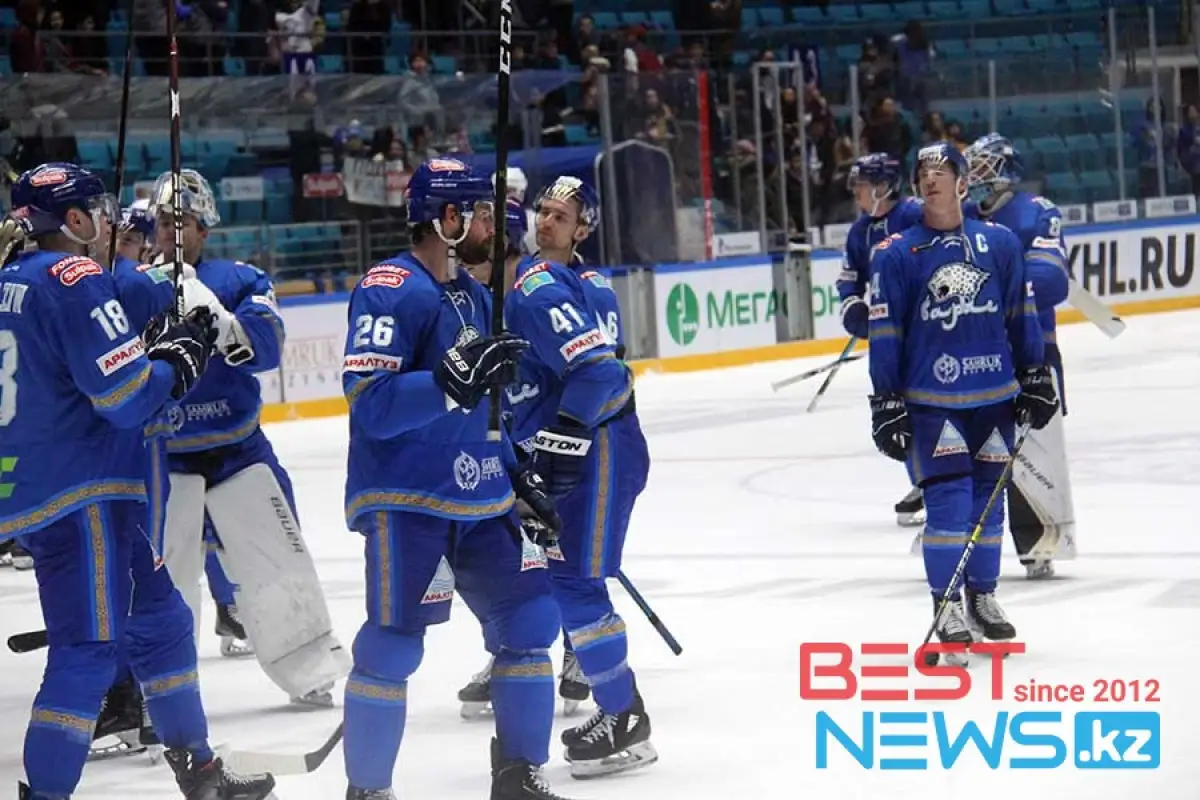 "Барыс" с крупным счётом проиграл "Ак Барсу"