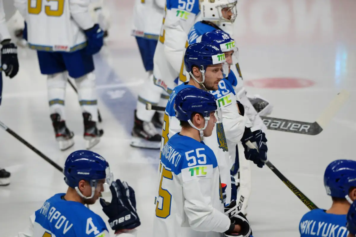 Картина маслом: сборная Казахстана обошла США и Канаду на ЧМ в Латвии