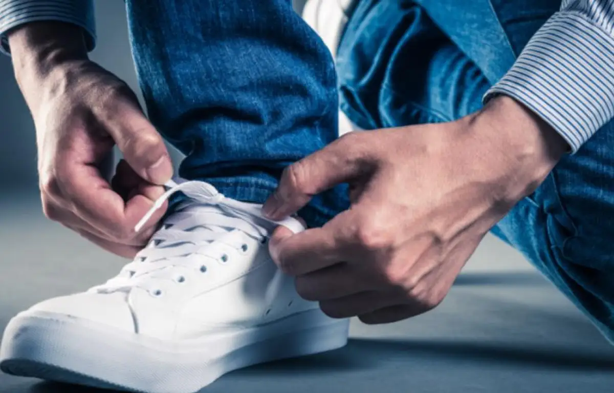 В краденных кросcовках житель Усть-Каменогорска пытался уйти из магазина