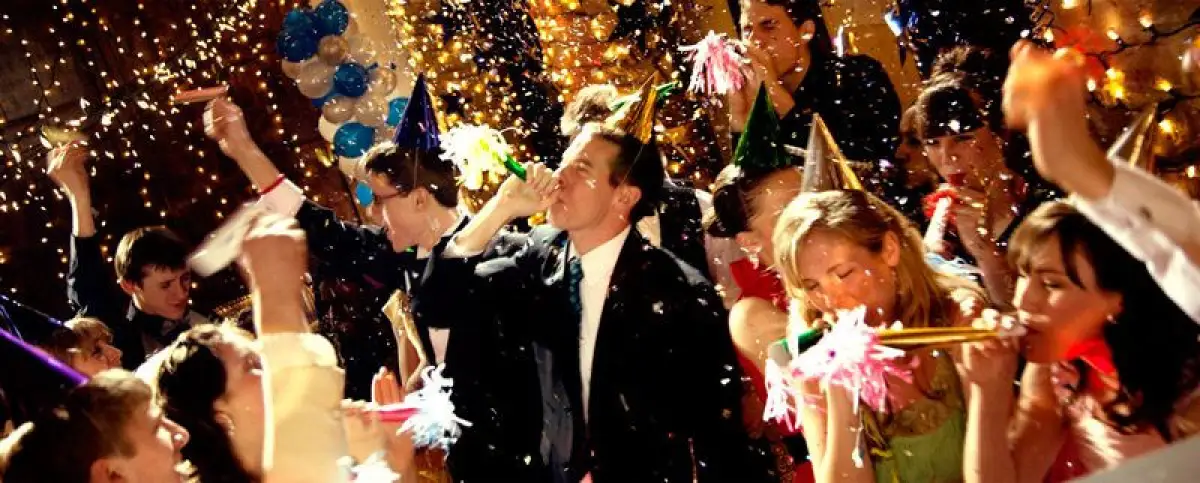 В Минздраве снова призвали казахстанцев «подумать, прежде чем идти на новогодние корпоративы»