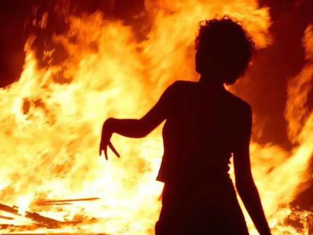 "Сама себя потушила": как подожённая в Нур-Султане мужем женщина спасла себе жизнь