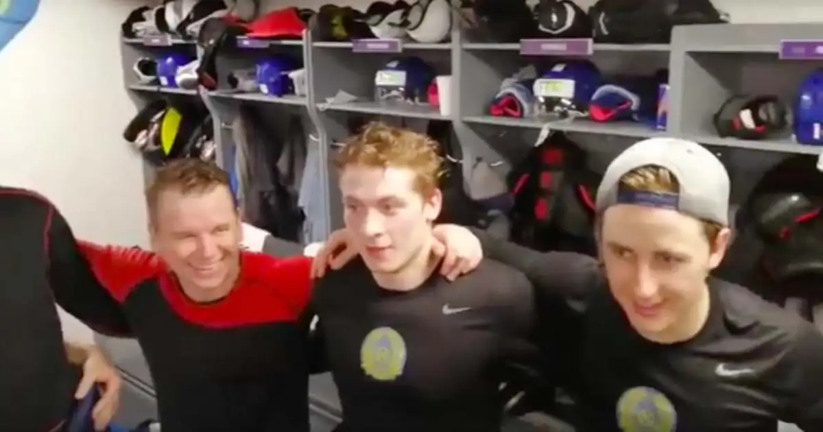 "Мы доказали, что настоящие мужчины" - видео из раздевалки сборной Казахстана