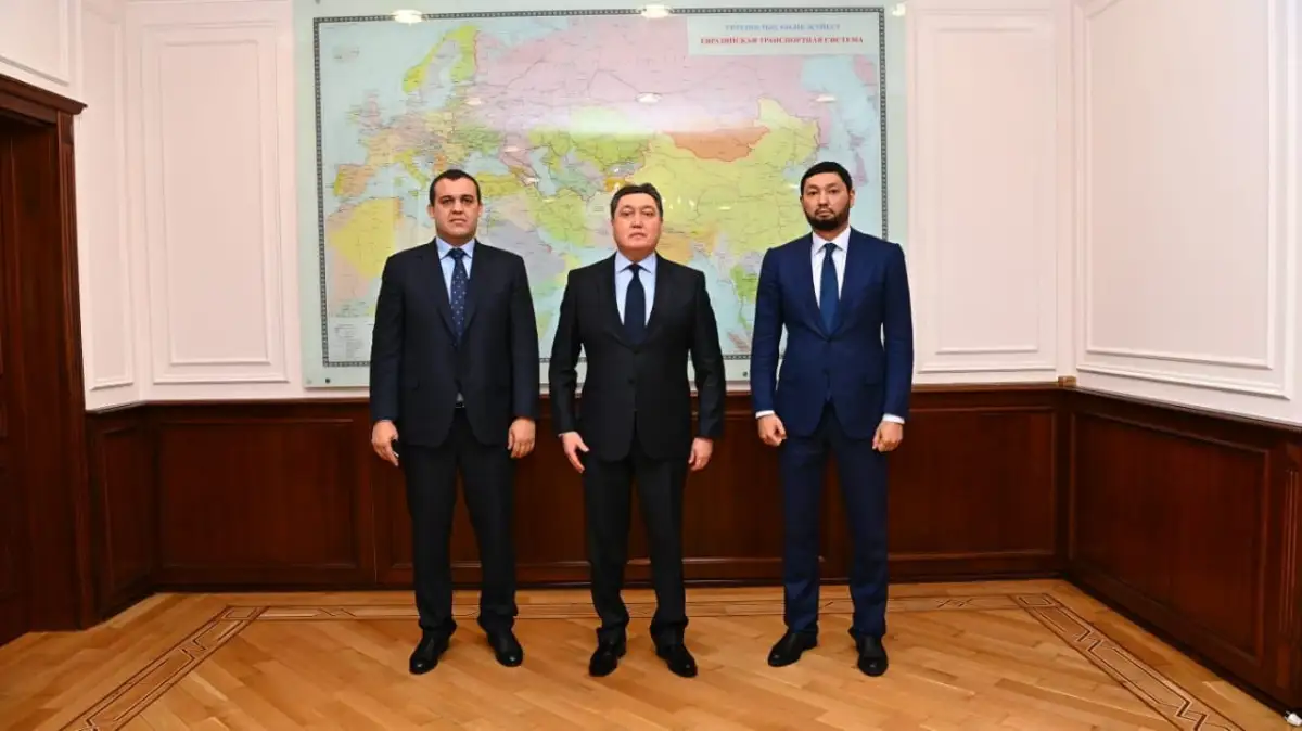 Премьер-Министр РК принял президентов AIBA и КФБ