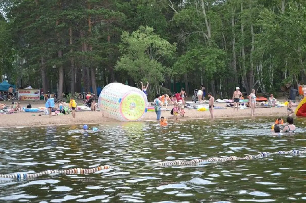 Есть ли риск заражения ковидом при купании в реке или бассейне – ответ Минздрава РК