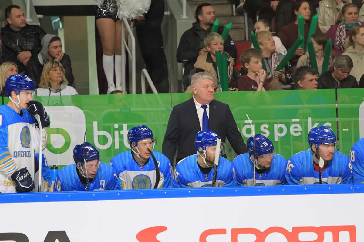 Михайлис объяснил непопадание в состав сборной Муратова, Рымарева, Гренца 