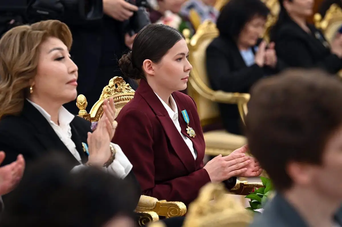 Еспаева, Перепечина, Шумекова, Абдуллина - кому вручили госнаграды в Акорде 