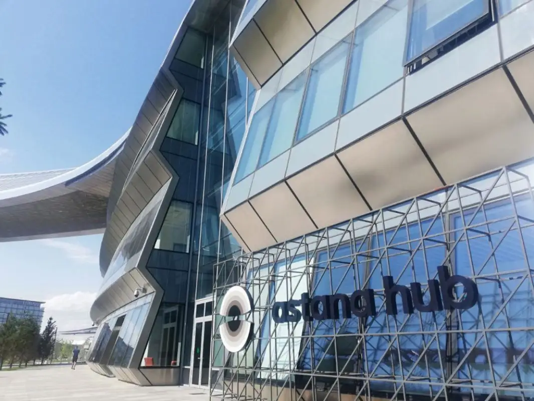 В Astana Hub заявили, что не нарушали закон и не поддерживали майнинг-фермы