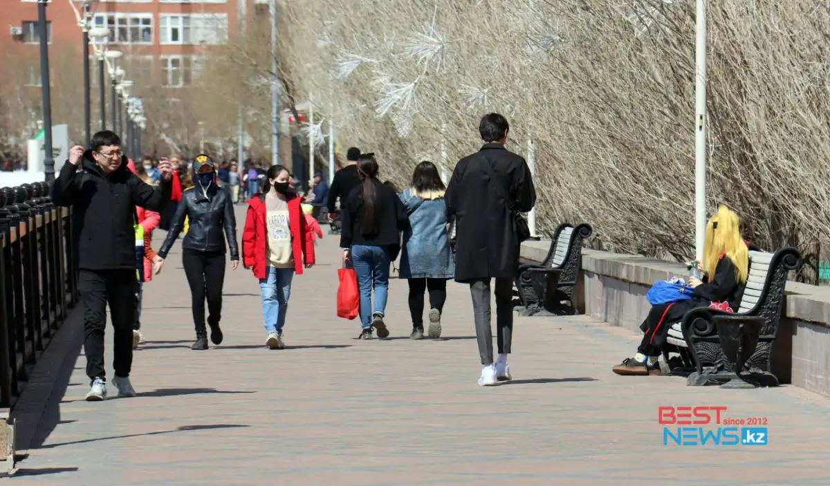 Когда снимут карантин и сколько астанчан надо вакцинировать для коллективного иммунитета
