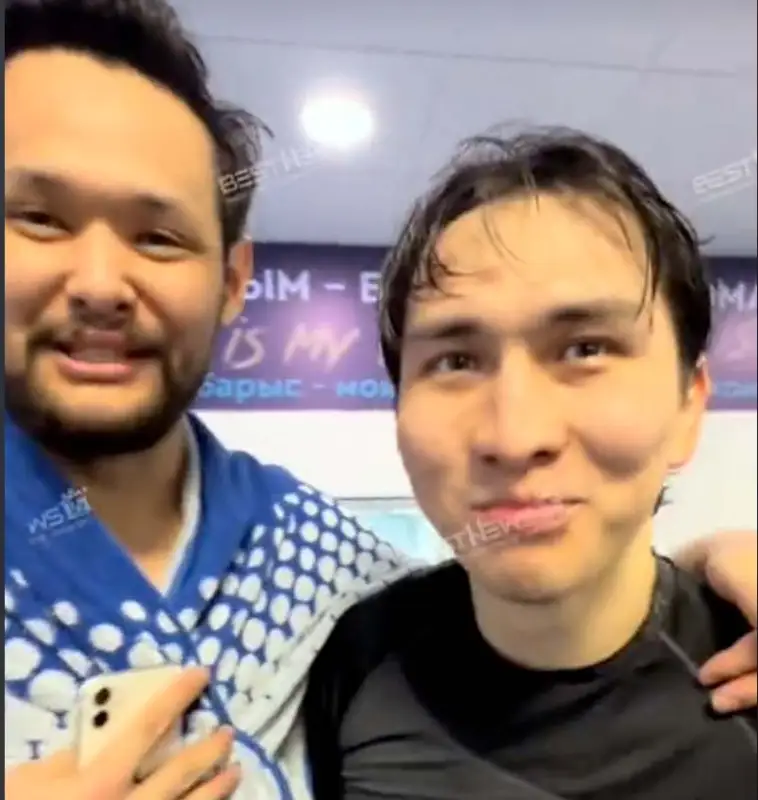 Какие подарки и желания загадали Деду Морозу игроки и тренер ХК Барыс