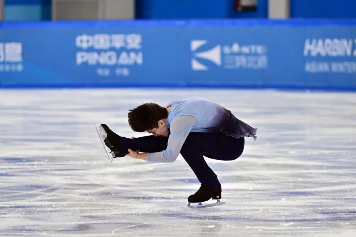 Диас Жиренбаев выступил с короткой программой на Азиаде-2025