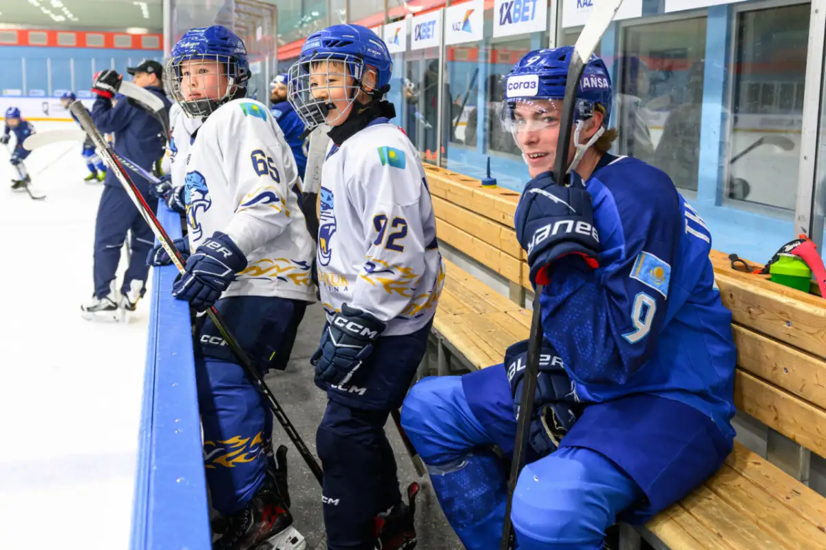 Барыс и AÑSA провели мастер-класс для ДЮСШ